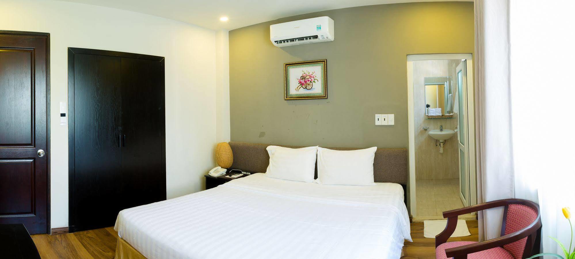Sun Flower Hotel Nha Trang Kültér fotó